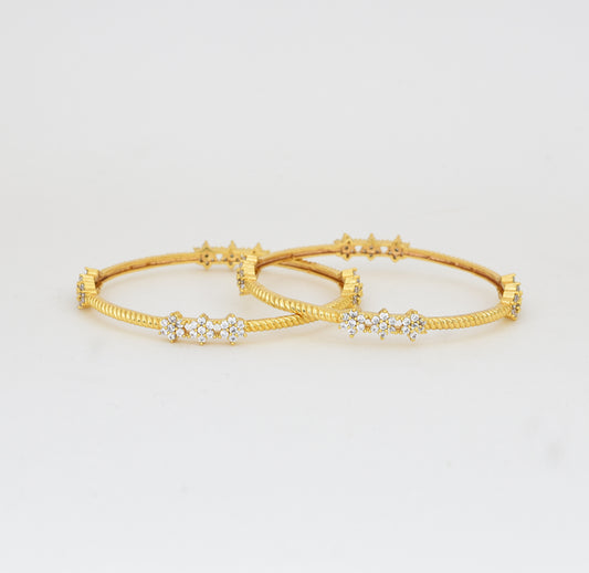 White Neeja Two Bangles - Y022043