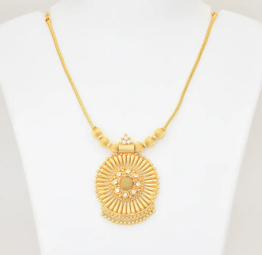 White Jasmine Bud Pendant With Chain - U091262