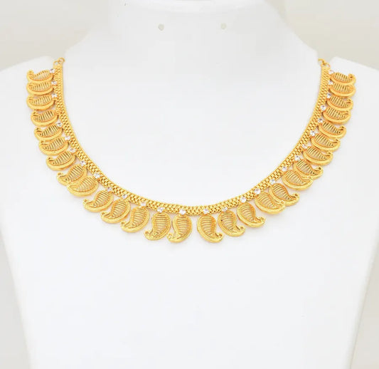 White Peafowl Short Necklace - W091863