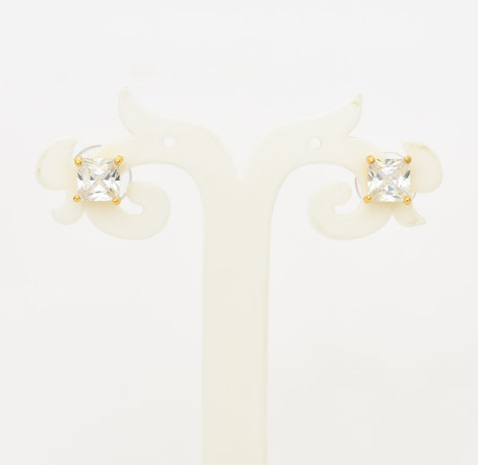 White Square Stud - S07332