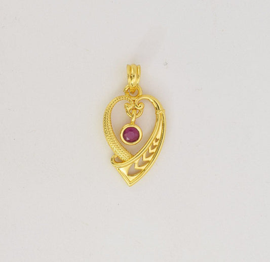 Magenta Nargis Pendant - T11942