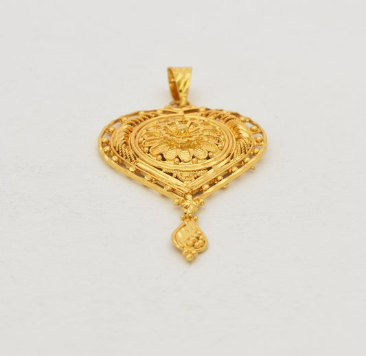 Priyanka Locket - T11947
