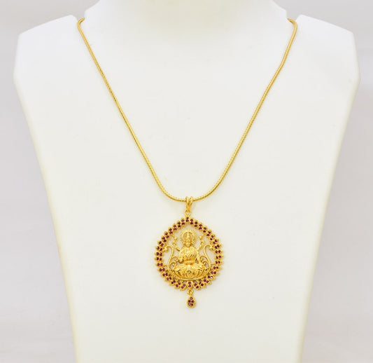 Magenta Leafy Lakshmi Pendant With Chain - T03549
