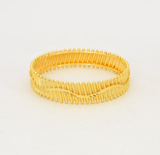 Niva Broad Bangle - W041783