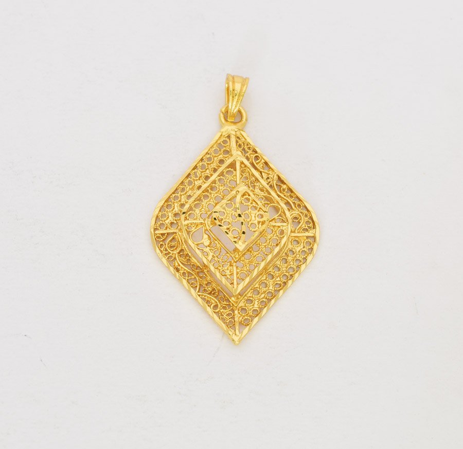 Projected Kite Pendant - T11846