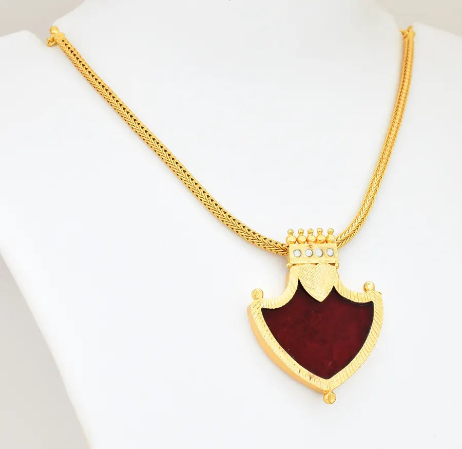 Red Big Palakka Locket with Chain V031434