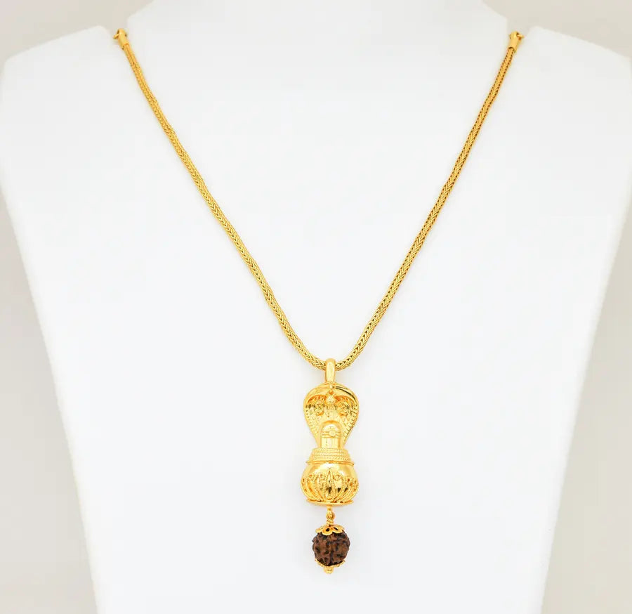 Rudraksha Siva Lingam Pendant with Chain - V031438