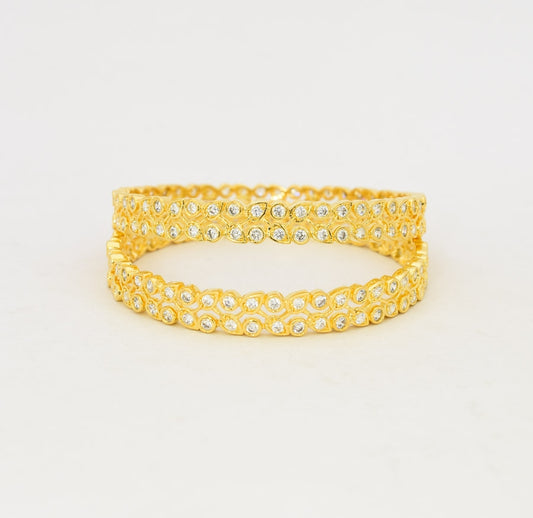 White Lanesra Two Bangles - T04560