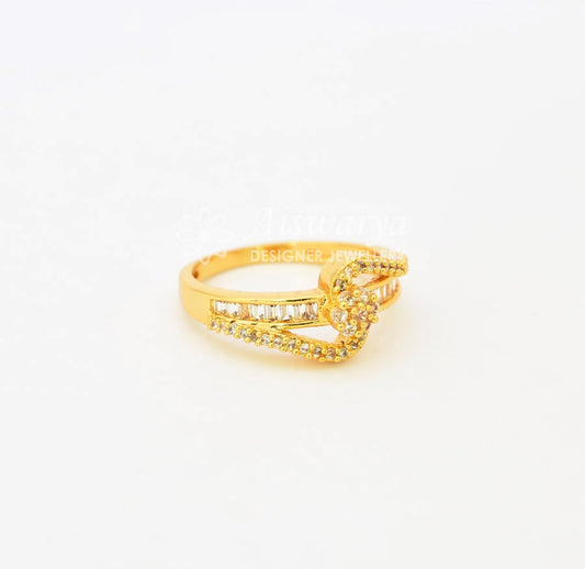 White Stylish Ring - S0321