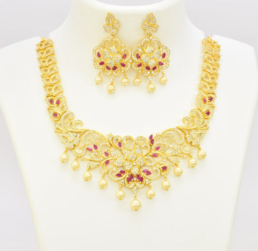 White Magenta Wallflower Necklace With Drops - S12463