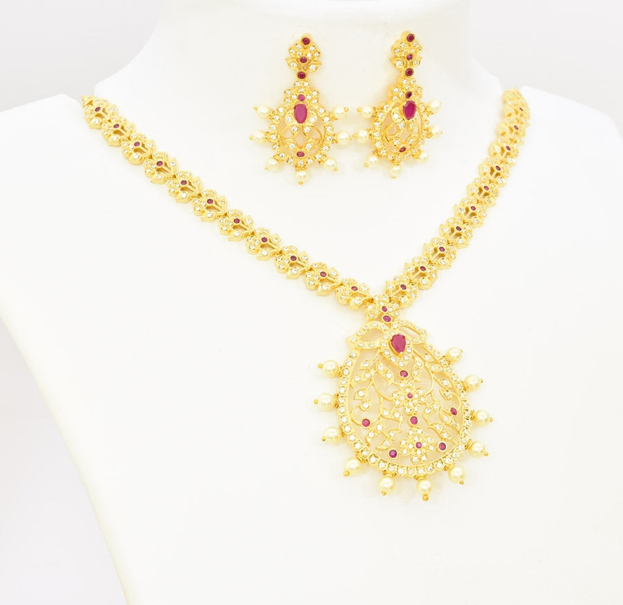 White Magenta Tansy Necklace With Drops - S12467