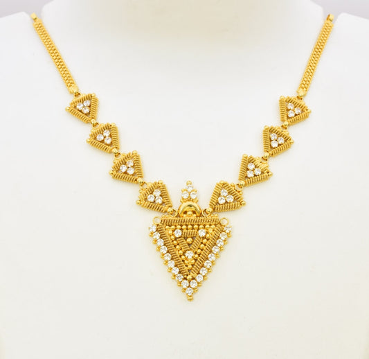 White Maya Necklace - T07703