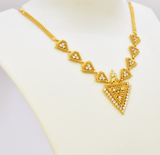 White Maya Necklace - T07703